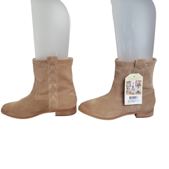 NWT Toms Tan Suede Pull On Slouch Ankle Booties. Amphora Burnished Suede Size 8 - Picture 3 of 16